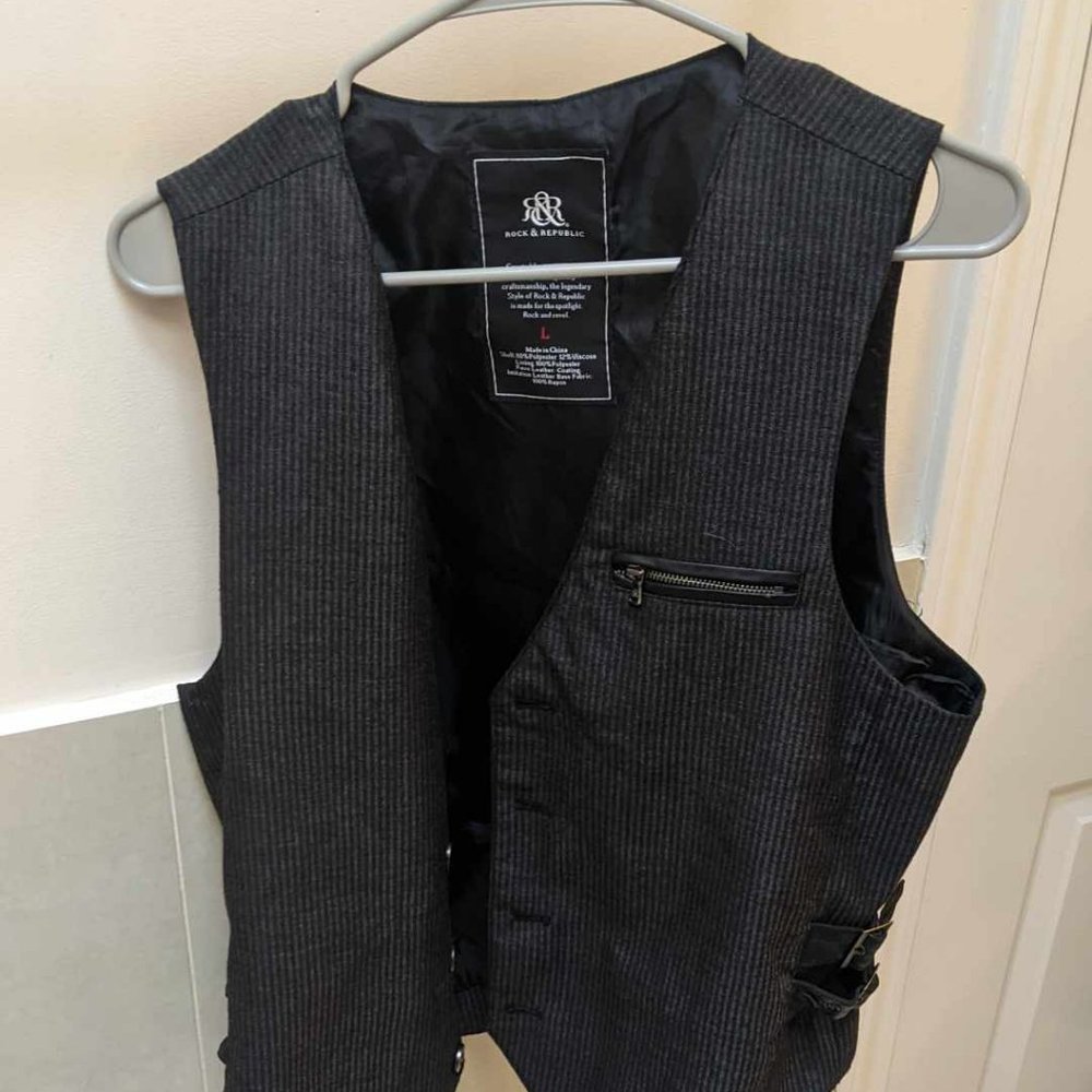 Rock and Republic large gray vest with leather side straps